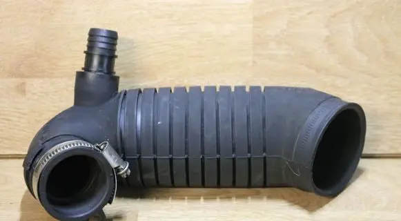 Audi A4 S4 B5 8D Air intake hose/pipe 8D0129615J