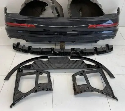 Audi Q7 4M Rear bumper