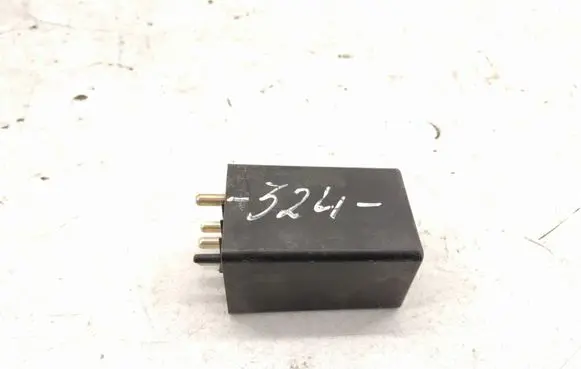 Mercedes-Benz C W202 Cruise control relay A0155458532 0155458532