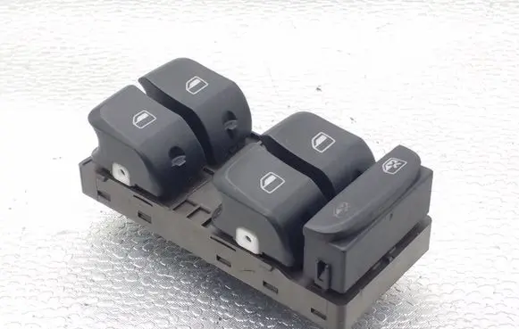 Volkswagen PASSAT B6 Electric window control switch 8K0959851D