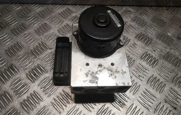 Mercedes-Benz C W203 ABS Pump 0345457932 A0345457932