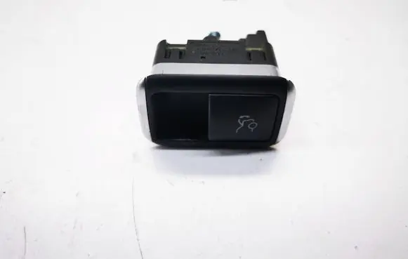 Mercedes-Benz E W212 Tailgate opening switch A2049055602
