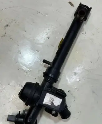 Audi A8 S8 D4 4H Engine coolant pipe/hose 079121071BS
