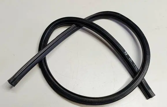 Volkswagen Scirocco Front door rubber seal 1K8867911BT1 1K8867911B