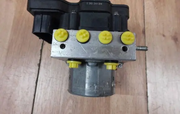 Nissan Qashqai ABS Pump 476604EJ1C 0265956165 0265244914