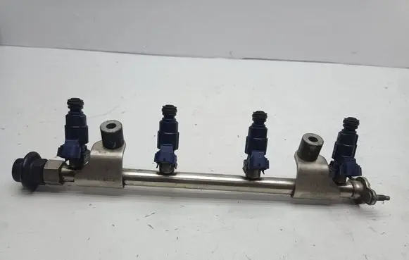 Hyundai i30 Fuel injectors set 353102B000 7J130528