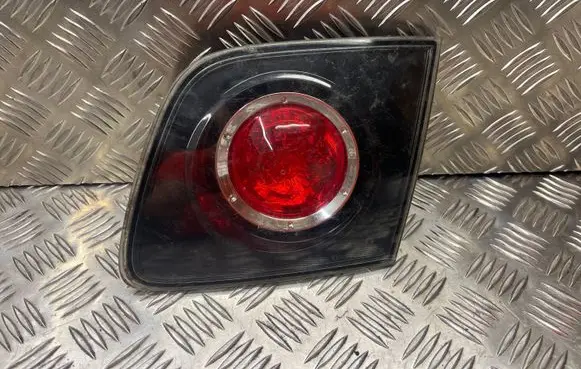 Mazda 3 I Tailgate rear/tail lights P2775R