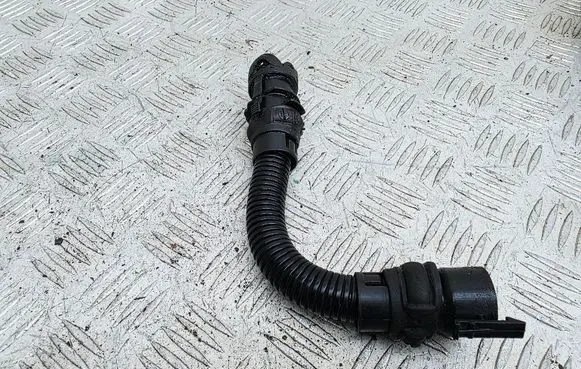 BMW 5 E60 E61 Breather/breather pipe/hose 7803848 7803849