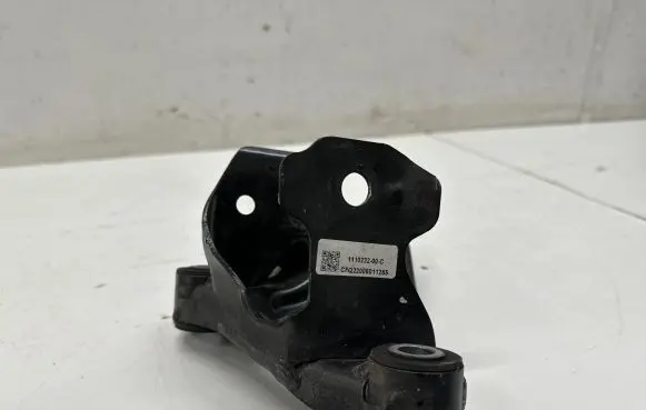 Tesla Model 3 Engine mounting bracket 111023200C