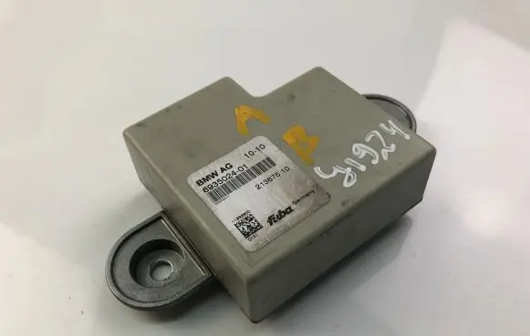 BMW 5 E60 E61 Other control units/modules 6935024