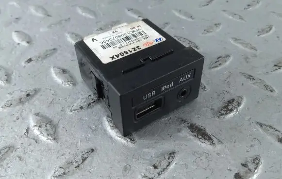 USB socket connector