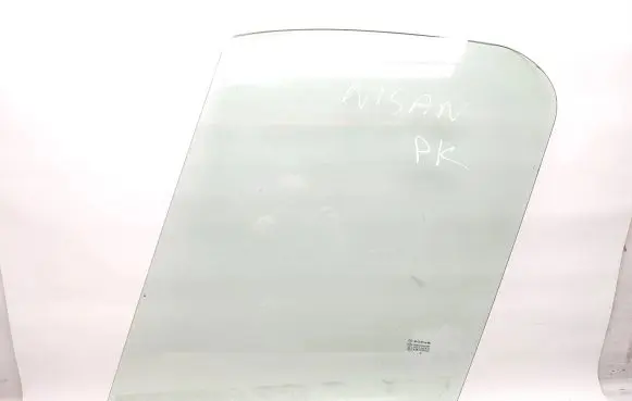 Nissan NV300 Front door window glass four-door 43R000464 DOT39AS2M33