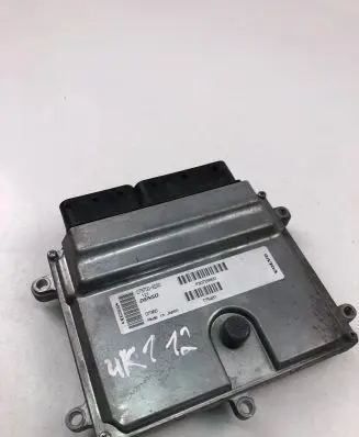 Volvo S40 Engine control unit/module ECU P30729800