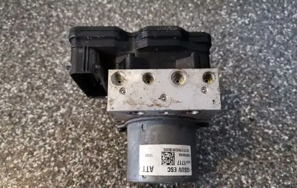Buick Encore I ABS Pump 95281717 688250455