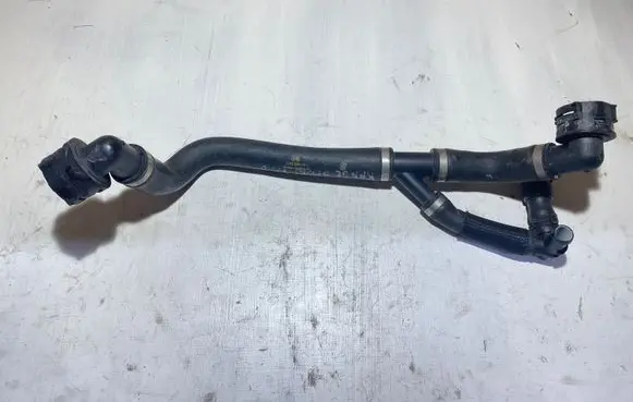Land Rover Range Rover Sport L494 Engine coolant pipe/hose GJ328260AA