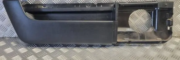 Volkswagen PASSAT B3 Front door card panel trim 357867133A