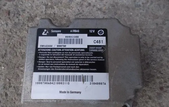 Alfa Romeo GT Airbag control unit/module