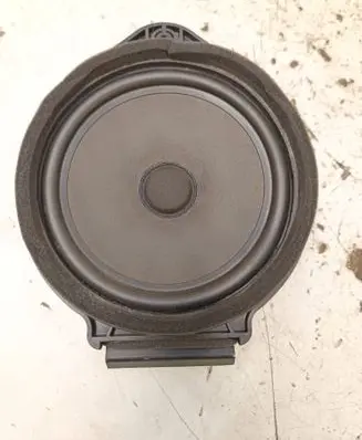 Opel Crossland X Front door speaker