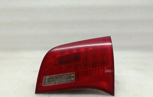 Audi A6 S6 C6 4F Tailgate rear/tail lights 4F9945094A 89037124