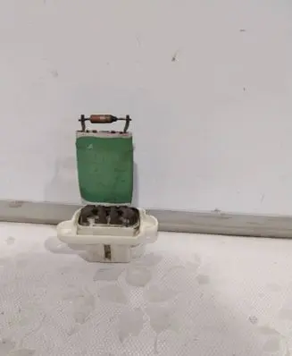 Ford Focus Heater blower motor/fan resistor 3m5h18b647ac