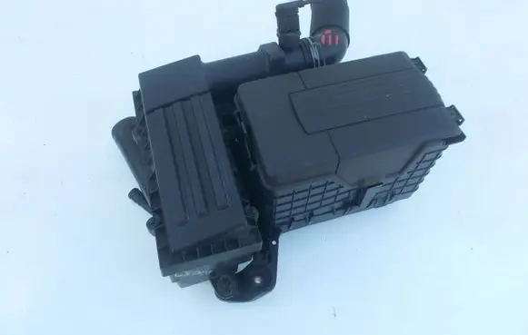Volkswagen Touran I Air filter box 3C0129607AF 3C0129601AM 1K0915333C