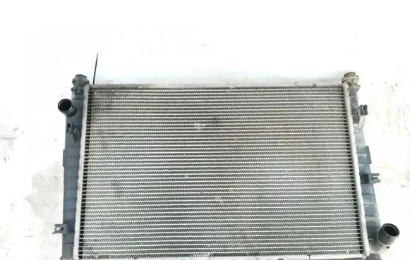 Ford Mondeo MK II Coolant radiator