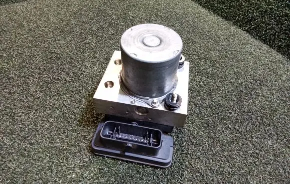 Ford Transit Custom ABS Pump KK212B373AN 3330A20052 0265295675