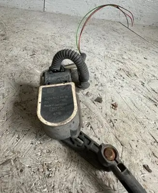 Mercedes-Benz CLS C218 X218 Air suspension front height level sensor A0045429918 6710