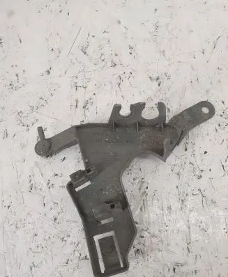 Ford Mondeo MK IV Fender mounting bracket 6G9T14A301VC