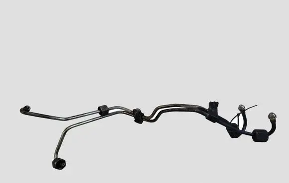 Ford Mondeo Mk III Fuel injector supply line/pipe