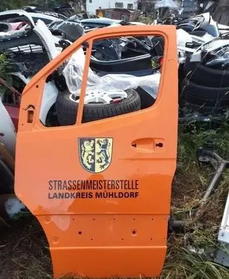 Mercedes-Benz Sprinter W907 W910 Front door 