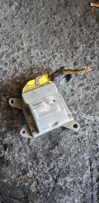 Opel Vivaro Airbag control unit/module 8200112746A 601959800 91167362