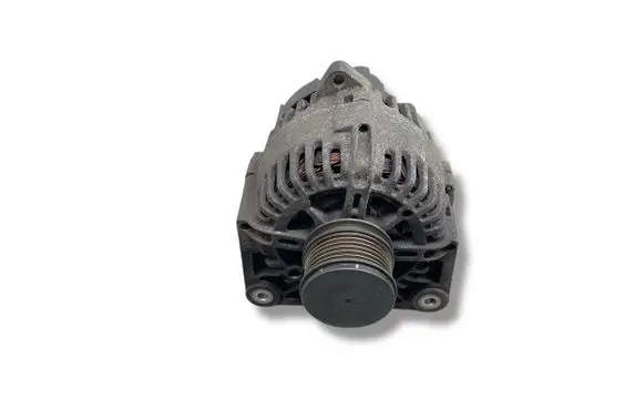 Renault Megane II Generator/alternator 8200772726A 2605275B TG11C069