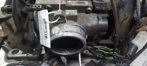 Ford Mondeo MK I Throttle valve 938ft3