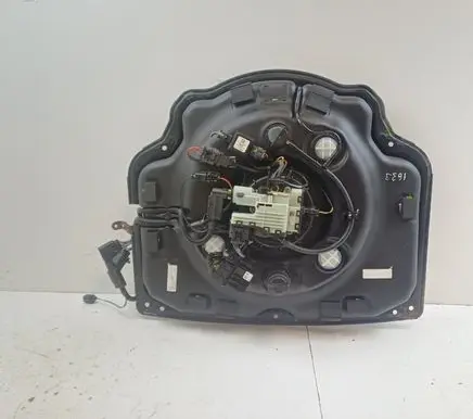 Porsche Cayenne (92A) AdBlue liquid reservoir 7P0131877C 506063299051 F01C380095