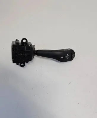 BMW X3 E83 Indicator stalk 8363668 0110401025