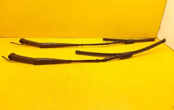 Peugeot 3008 III Front wiper blade arm 9839845680 9839845380
