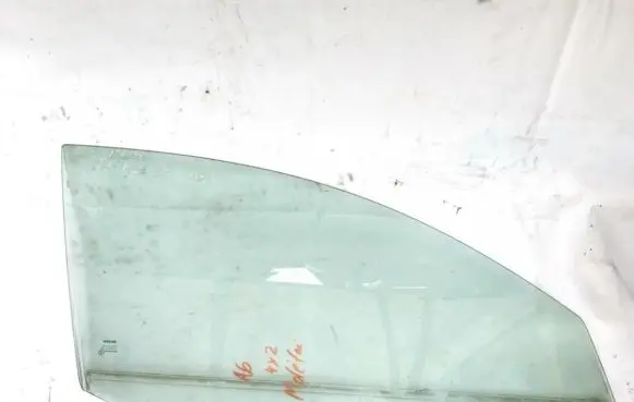 Nissan Primera Front door window glass four-door