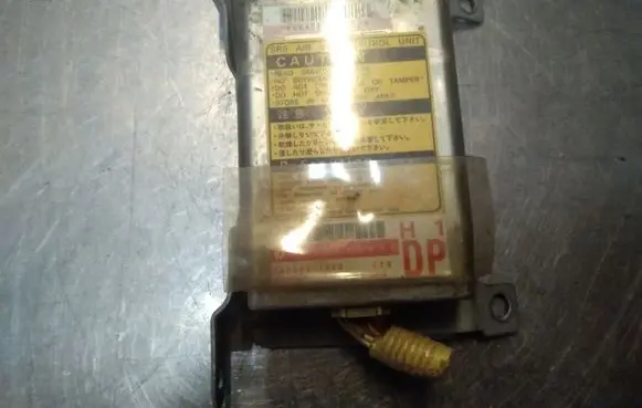 Subaru Forester SF Airbag control unit/module 98221FC000 1523001350