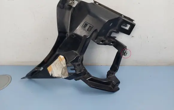BMW 1 F20 F21 Front bumper mounting bracket 51117371739 7371739