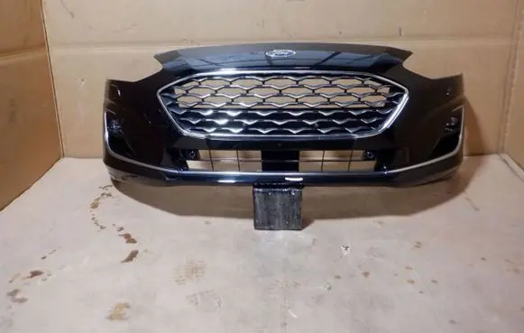 Ford Focus Front bumper JX7B17757