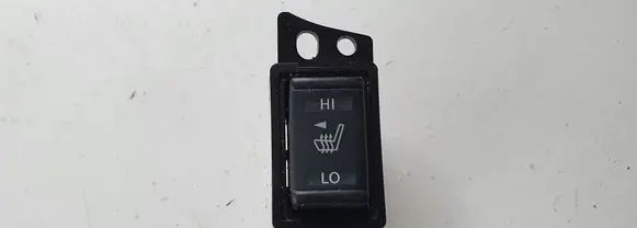 Nissan X-Trail T32 Seat heating switch