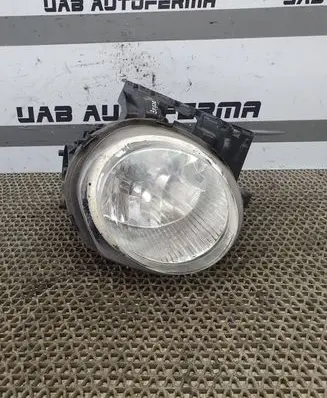 Nissan Juke I F15 Headlight/headlamp