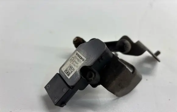 Volvo XC60 Rear air suspension level height sensor 32246631
