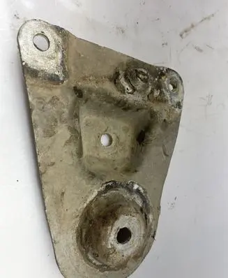 Audi A4 S4 B5 8D Engine mounting bracket 8D0399541B
