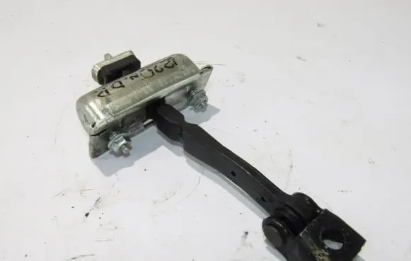 Opel Corsa E Front door check strap stopper