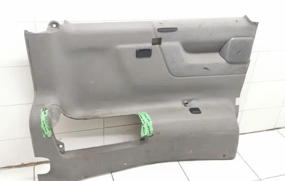 Trunk/boot side trim panel