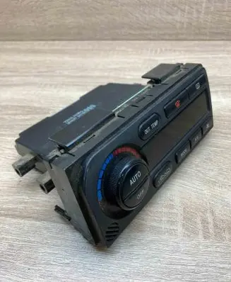 Subaru Legacy Climate control unit 72311AE080