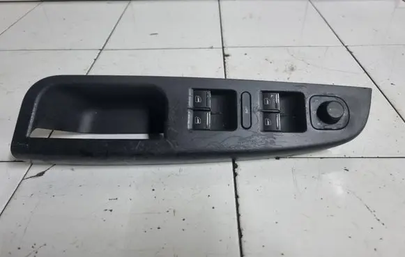 Volkswagen Jetta V Electric window control switch 1K4959857 PBTGK204