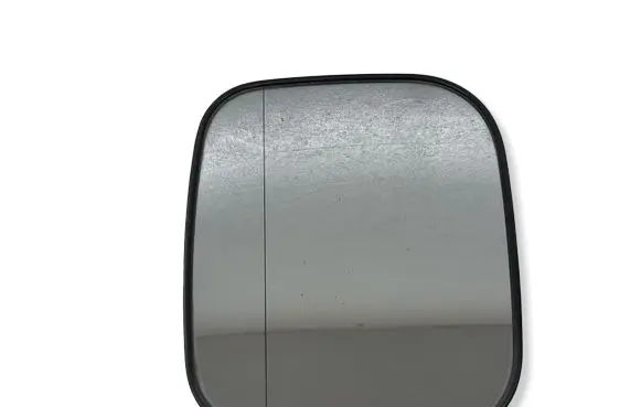Mitsubishi Pajero Wing mirror glass MR387993
